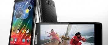 Concours de Noël : gagne un Motorola Razr HD !