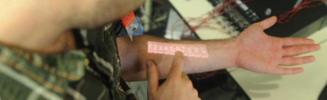skinput Skinput   Un clone de SixthSense développé par Microsoft